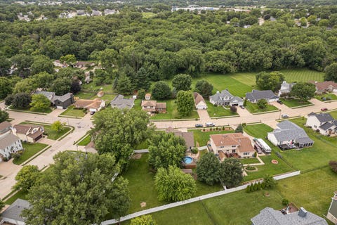 Tiny photo for 2804 W 44th Street, Davenport, IA 52806 (MLS # 12687426)