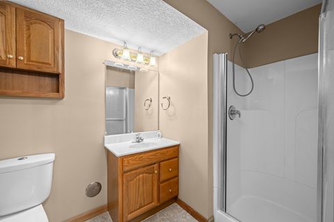Tiny photo for 2804 W 44th Street, Davenport, IA 52806 (MLS # 12687426)