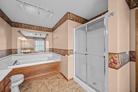 Tiny photo for 2804 W 44th Street, Davenport, IA 52806 (MLS # 12687426)