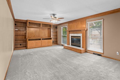 Tiny photo for 2804 W 44th Street, Davenport, IA 52806 (MLS # 12687426)