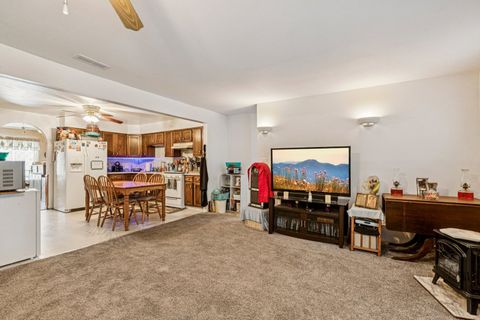 Tiny photo for 820 S Pine Street, Streamwood, IL 60107 (MLS # 12578233)