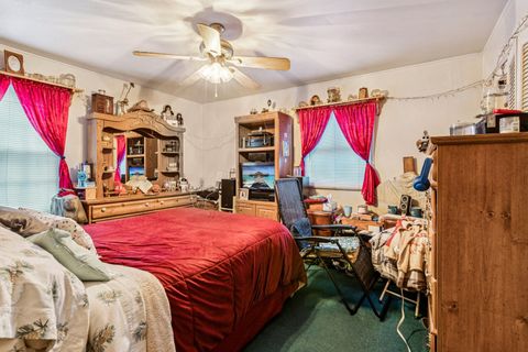 Tiny photo for 820 S Pine Street, Streamwood, IL 60107 (MLS # 12578233)