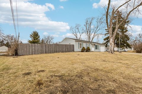 Tiny photo for 820 S Pine Street, Streamwood, IL 60107 (MLS # 12578233)