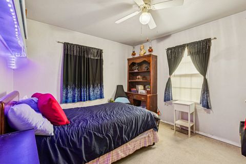 Tiny photo for 820 S Pine Street, Streamwood, IL 60107 (MLS # 12578233)