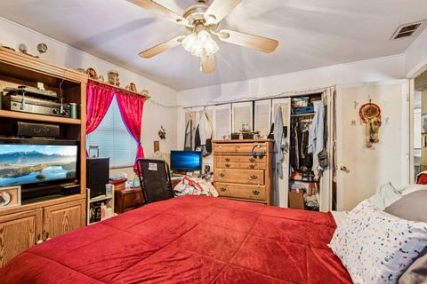 Tiny photo for 820 S Pine Street, Streamwood, IL 60107 (MLS # 12578233)