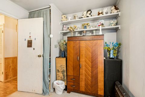 Tiny photo for 820 S Pine Street, Streamwood, IL 60107 (MLS # 12578233)