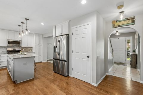 Tiny photo for 1108 Talbot Lane, Grayslake, IL 60030 (MLS # 12686835)