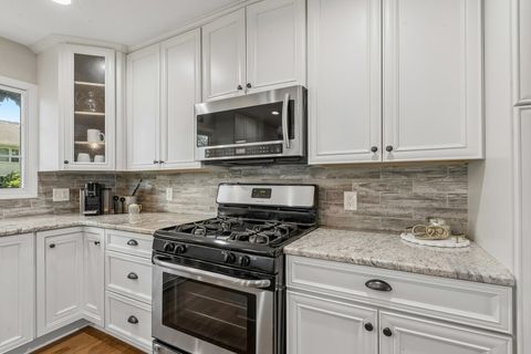 Tiny photo for 1108 Talbot Lane, Grayslake, IL 60030 (MLS # 12686835)