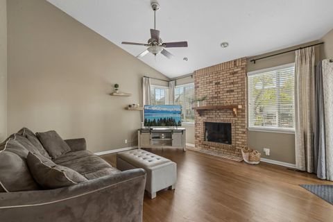 Tiny photo for 1108 Talbot Lane, Grayslake, IL 60030 (MLS # 12686835)
