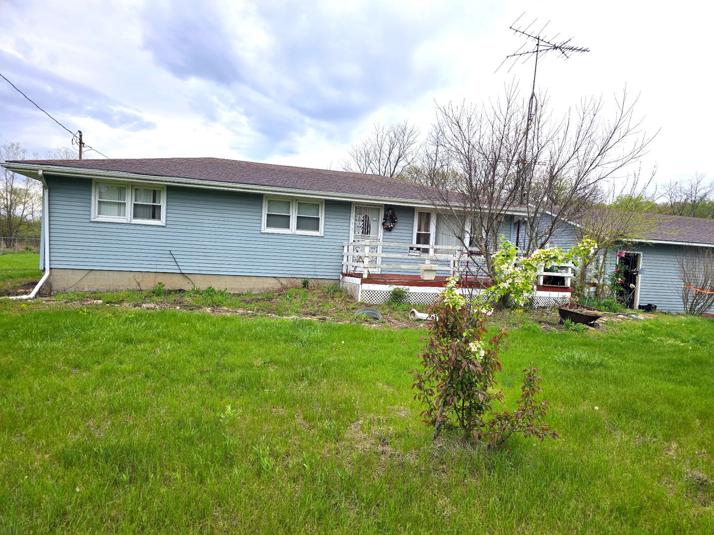335 S State Line Road