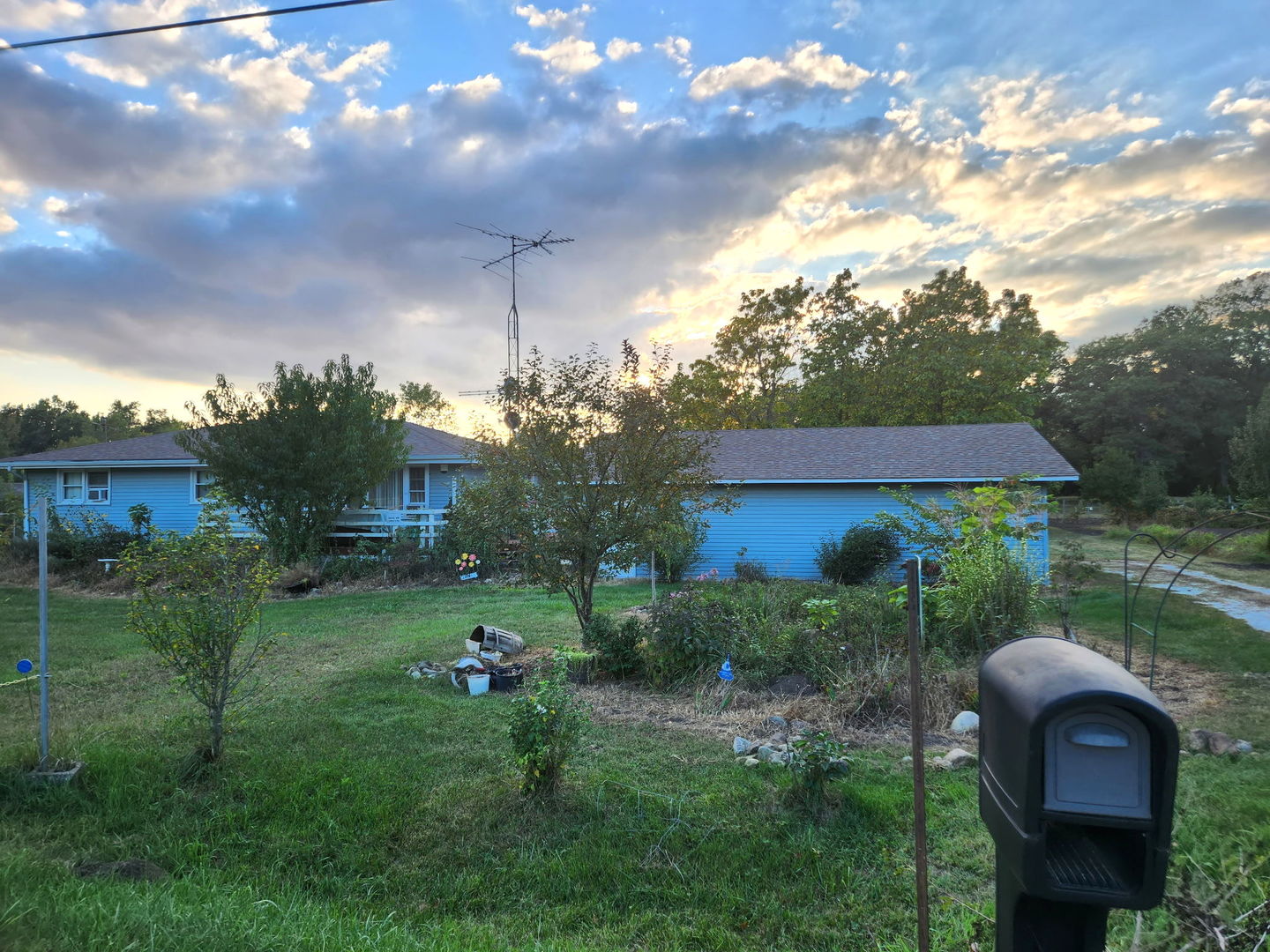 335 S State Line Road