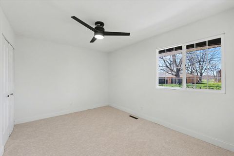Tiny photo for 1808 Golfview Drive, Urbana, IL 61801 (MLS # 12629052)