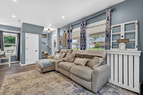 Tiny photo for 29 N Ahrens Avenue, Lombard, IL 60148 (MLS # 12701582)
