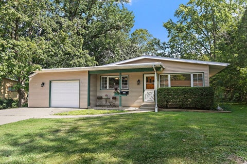 Photo of 307 Delcy Drive, DeKalb, IL 60115 (MLS # 12744172)