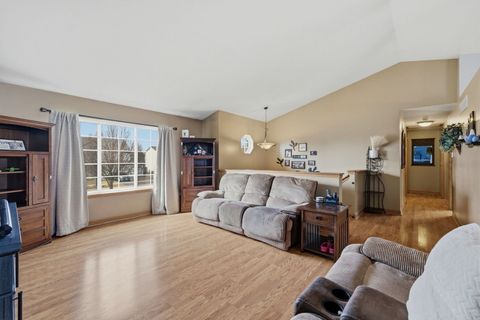 Tiny photo for 1104 Weinberger Circle, Joliet, IL 60431 (MLS # 12589820)