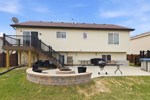 Tiny photo for 1104 Weinberger Circle, Joliet, IL 60431 (MLS # 12589820)