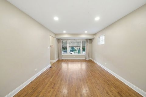 Tiny photo for 5422 S Oak Park Avenue, Chicago, IL 60638 (MLS # 12631525)