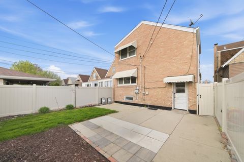 Tiny photo for 5422 S Oak Park Avenue, Chicago, IL 60638 (MLS # 12631525)
