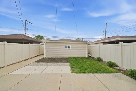 Tiny photo for 5422 S Oak Park Avenue, Chicago, IL 60638 (MLS # 12631525)