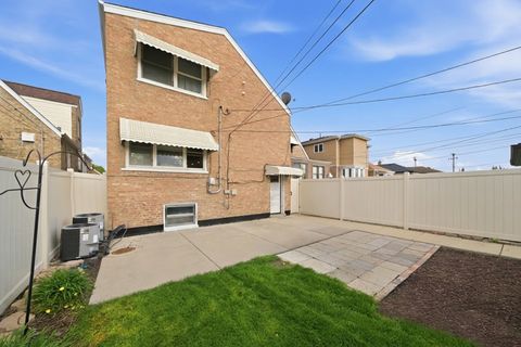 Tiny photo for 5422 S Oak Park Avenue, Chicago, IL 60638 (MLS # 12631525)