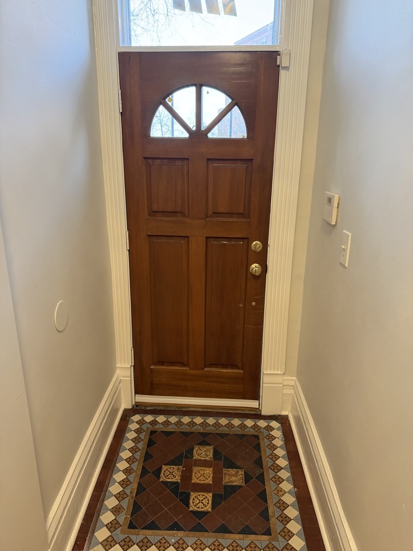 4104 S Lake Park Avenue