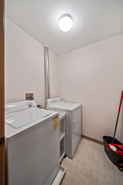 Tiny photo for 1702 Fieldstone Drive N, Shorewood, IL 60404 (MLS # 12586487)