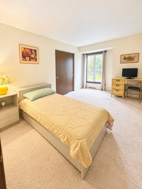 Tiny photo for 709 Garfield Avenue, Libertyville, IL 60048 (MLS # 12707937)
