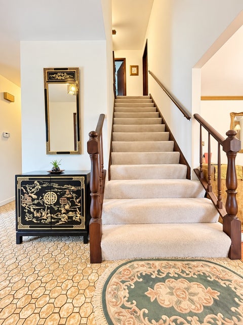 Tiny photo for 709 Garfield Avenue, Libertyville, IL 60048 (MLS # 12707937)