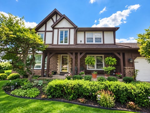 Tiny photo for 709 Garfield Avenue, Libertyville, IL 60048 (MLS # 12707937)
