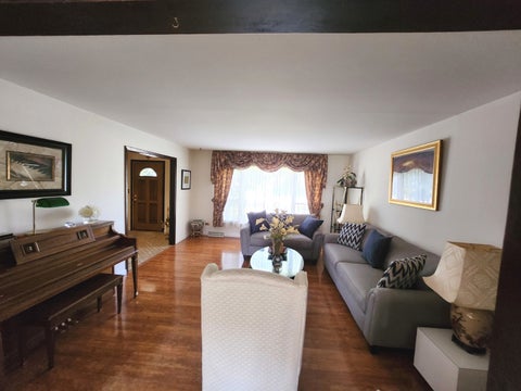 Tiny photo for 709 Garfield Avenue, Libertyville, IL 60048 (MLS # 12707937)