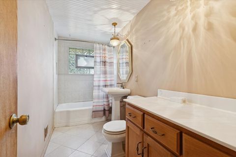 Tiny photo for 5440 S Edgewood Avenue, La Grange Highlands, IL 60525 (MLS # 12537624)