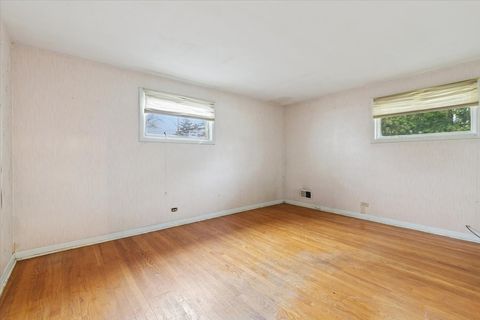 Tiny photo for 5440 S Edgewood Avenue, La Grange Highlands, IL 60525 (MLS # 12537624)