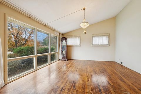 Tiny photo for 5440 S Edgewood Avenue, La Grange Highlands, IL 60525 (MLS # 12537624)