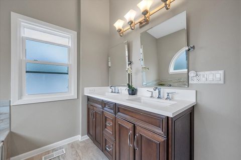 Tiny photo for 1355 Beckett Lane, Schaumburg, IL 60173 (MLS # 12618126)
