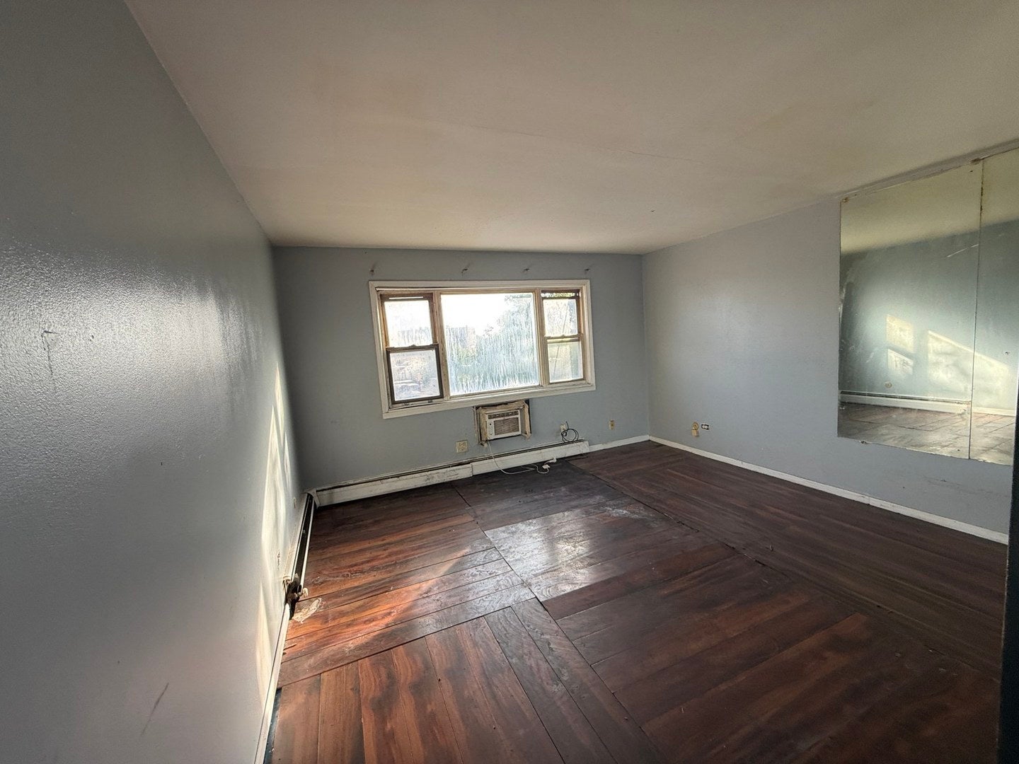 7854 S South Shore Drive 513