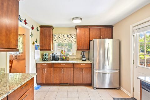 Tiny photo for 816 Appletree Lane, Deerfield, IL 60015 (MLS # 12415444)