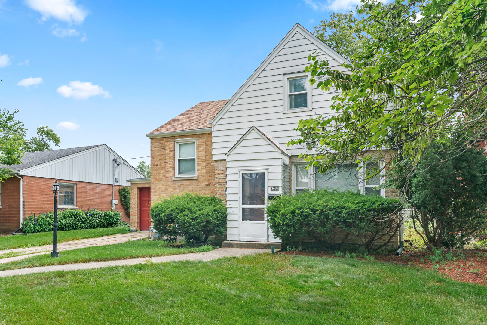 3407 Prairie Avenue