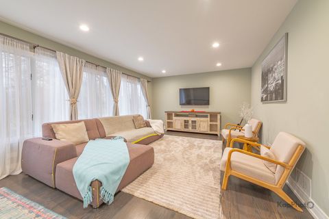 Tiny photo for 7002 Lorel Avenue, Skokie, IL 60077 (MLS # 12590511)