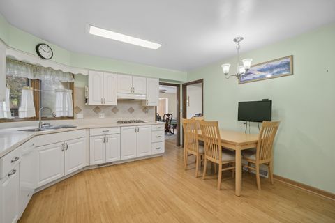 Tiny photo for 484 Springhill Drive, Roselle, IL 60172 (MLS # 12630338)