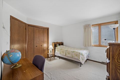 Tiny photo for 484 Springhill Drive, Roselle, IL 60172 (MLS # 12630338)