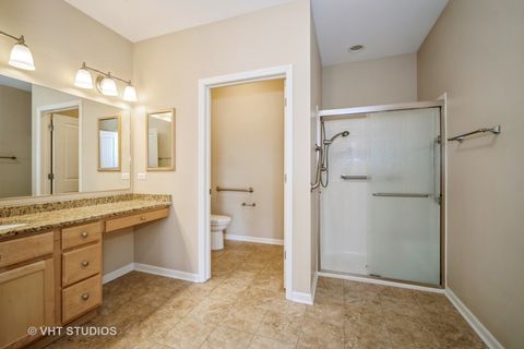 Tiny photo for 2220 Founders Drive #316, Northbrook, IL 60062 (MLS # 12430143)