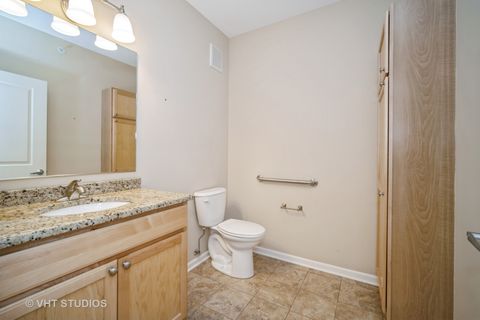 Tiny photo for 2220 Founders Drive #316, Northbrook, IL 60062 (MLS # 12430143)