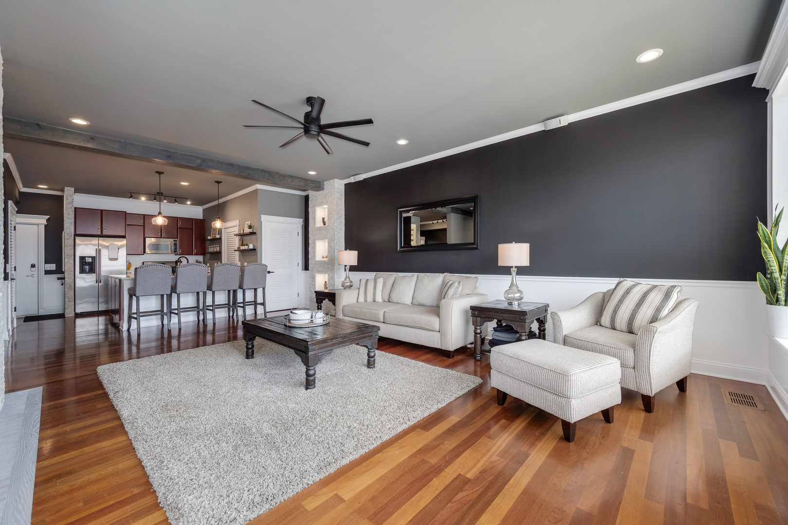 808 N GREENVIEW Avenue 3B