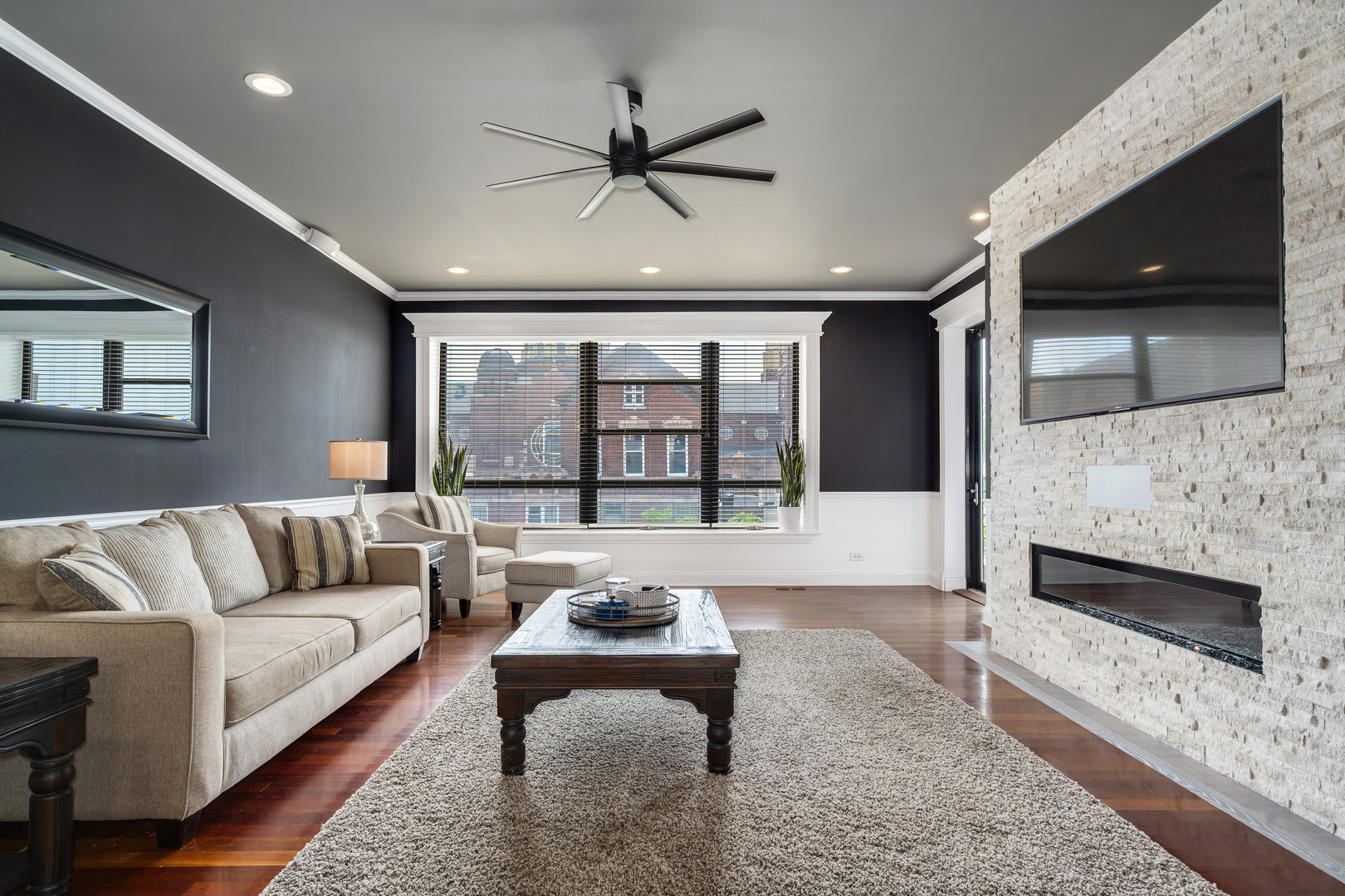 808 N GREENVIEW Avenue 3B