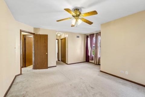 Tiny photo for 2369 Woodside Drive, Carpentersville, IL 60110 (MLS # 12789273)