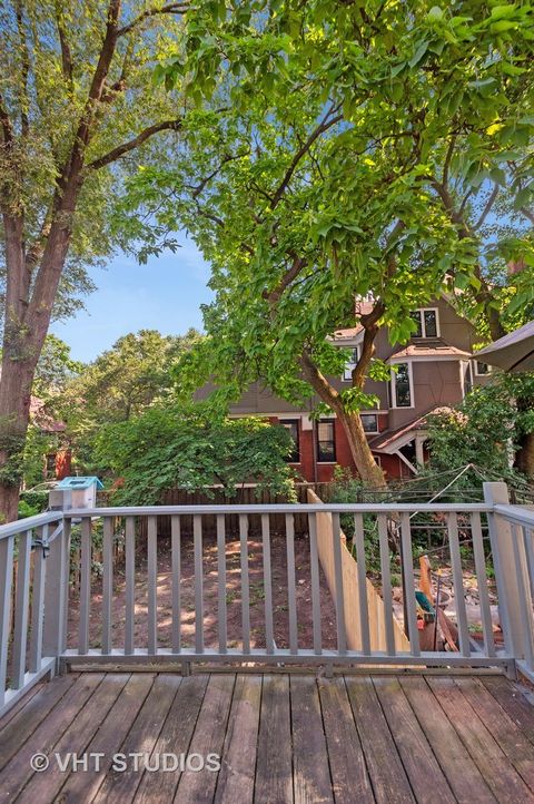 Tiny photo for 4721 S Woodlawn Avenue #E, Chicago, IL 60615 (MLS # 12412632)