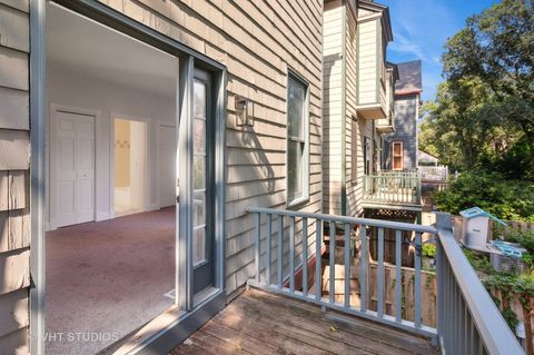 Tiny photo for 4721 S Woodlawn Avenue #E, Chicago, IL 60615 (MLS # 12412632)