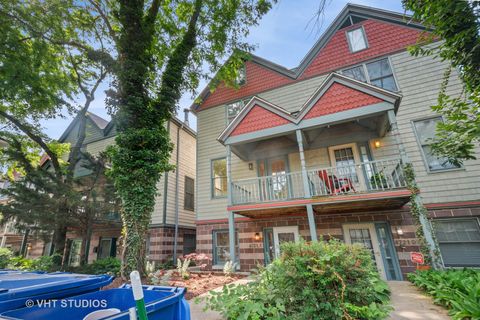 Photo of 4721 S Woodlawn Avenue #E, Chicago, IL 60615 (MLS # 12412632) Photo of 4721 S Woodlawn Avenue #E, Chicago, IL 60615 (MLS # 12412632)