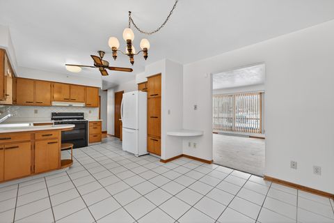 Tiny photo for 3507 Packard Parkway, Rockford, IL 61101 (MLS # 12592974)