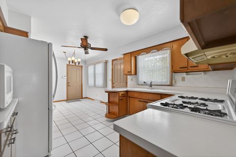 Tiny photo for 3507 Packard Parkway, Rockford, IL 61101 (MLS # 12592974)